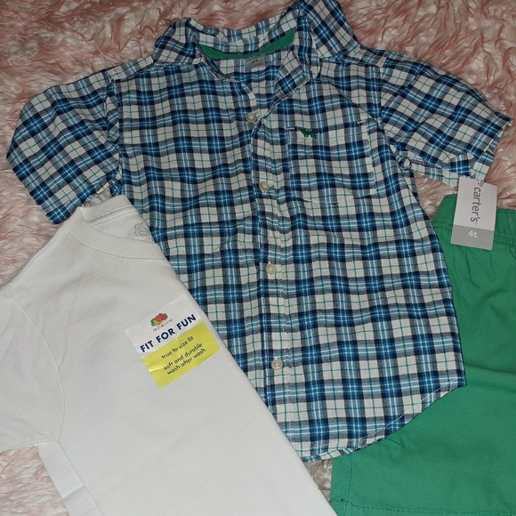 Boys 4t lot Carter's outfit and fruit of the loom - Picture 1 of 3